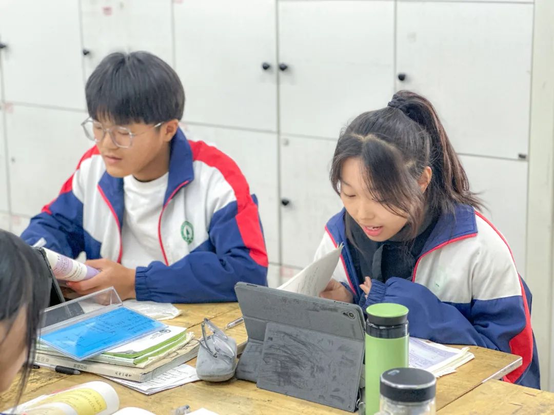 南湖行知丨【战“疫”线下篇】封校不封爱,温暖一直在