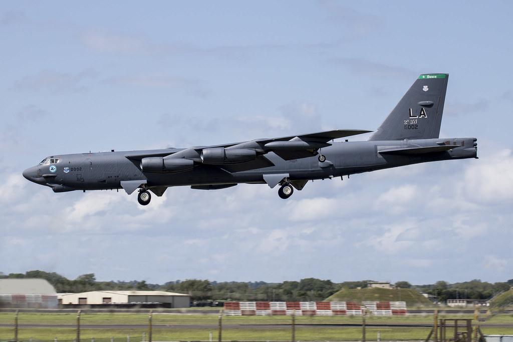 突破美军航母防线,突破大国封锁来华的军舰