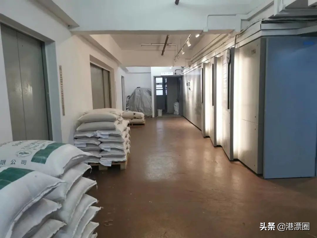 太爽了！我用500块在香港租了个不住人的房子