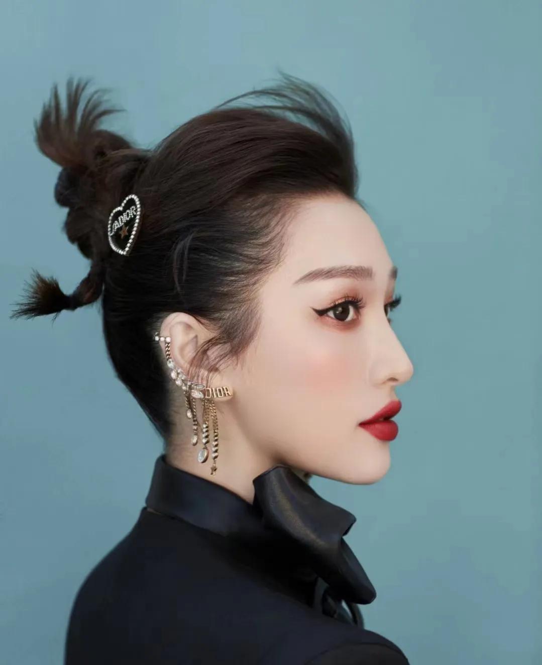 化妆师一般一天赚多少钱,化妆师化一个妆赚多少