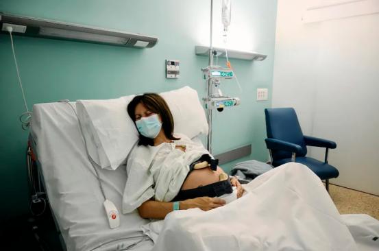 一次生十个孩子的妈妈现在怎么样,一次怀孕有多难