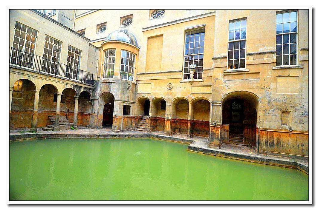 英国罗马巴斯温泉有多深,英国巴斯温泉古城