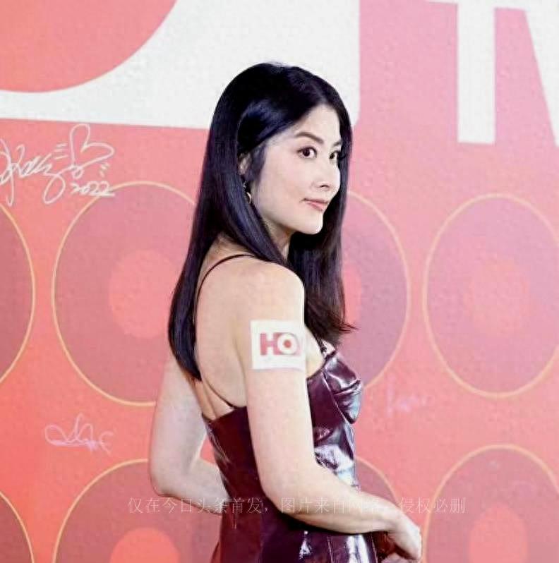 陈慧琳大秀冻龄颜值苗条身材,48岁陈慧琳惊艳高清照片