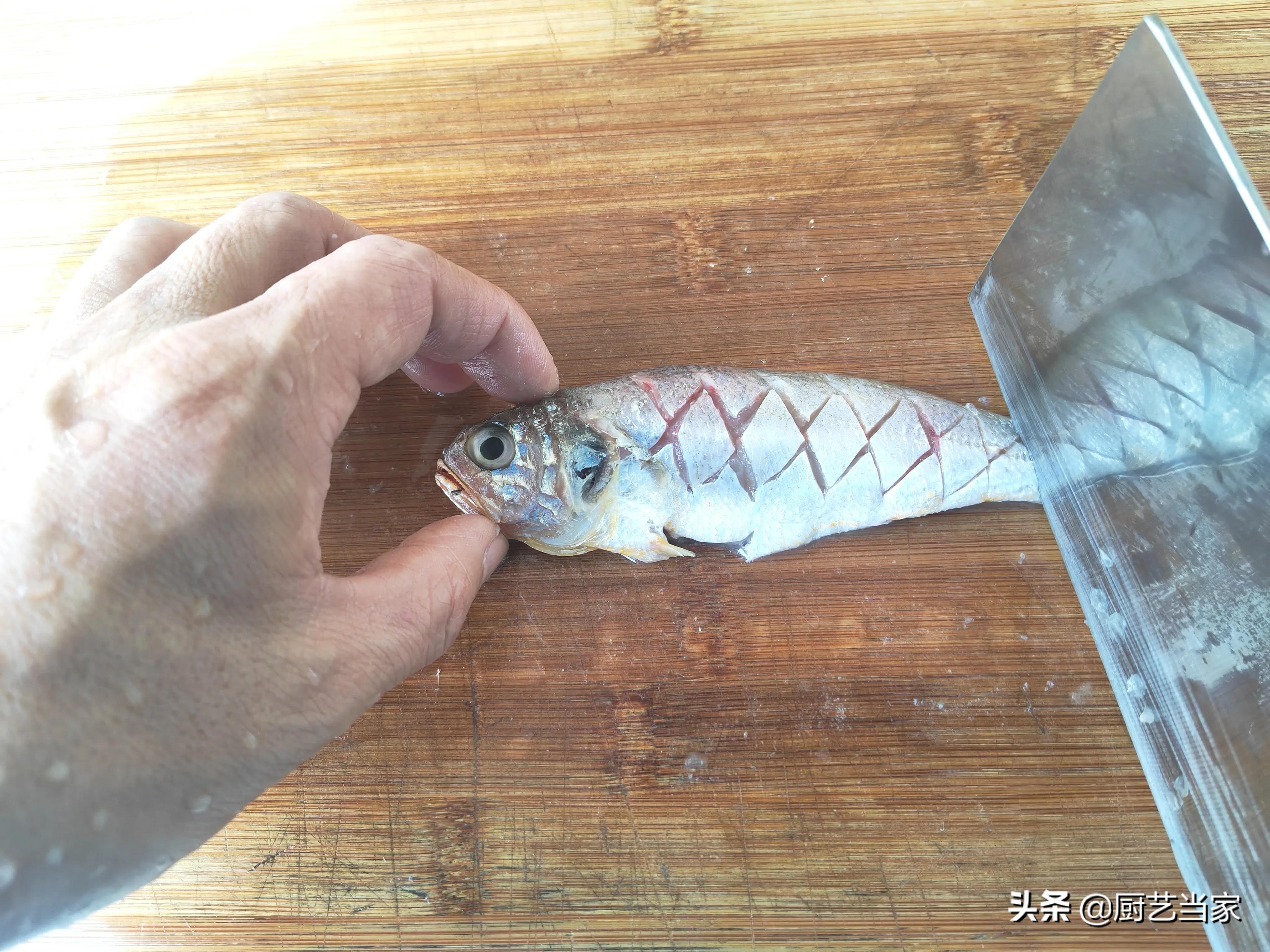 剞花刀教学,清蒸鱼改花刀技法简单