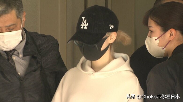 天上不会掉馅饼女人执迷不悟,天上不会掉馅饼女生完整版