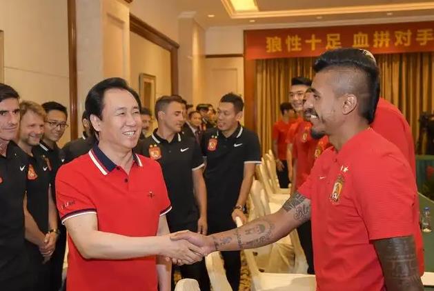 两代首富,王健林和许家印谁还能当首富