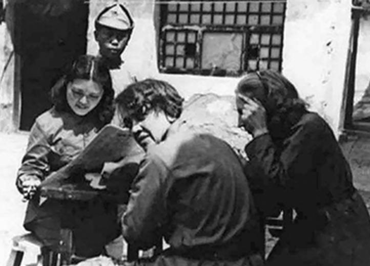 美国记者史沫特,美国记者史沫特莱采访