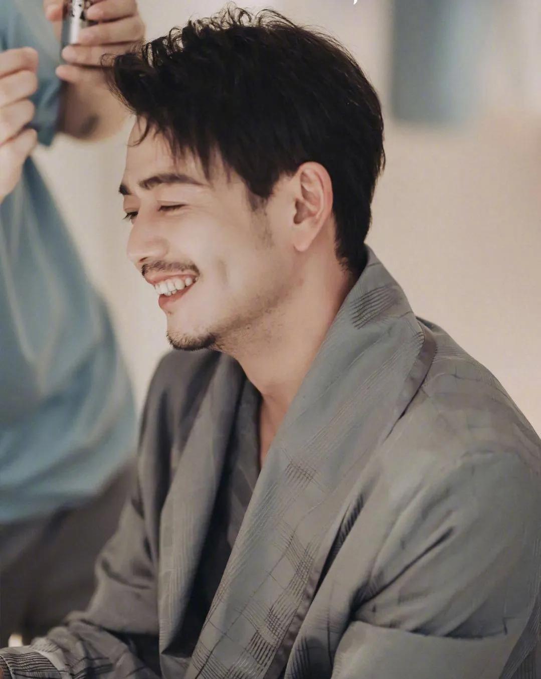 杨烁王黎雯深情相拥,杨烁王黎雯恋爱史