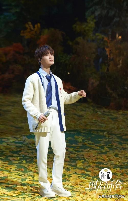 外国人听周深大鱼时光音乐会,时光音乐会周深唱大鱼后续评价