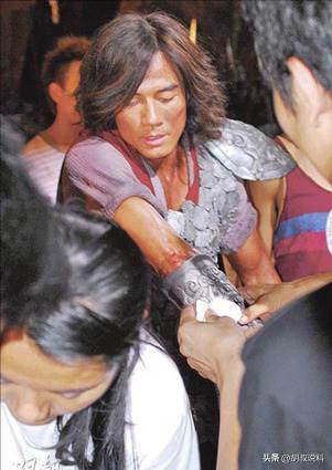 因一句：*鱼岛钓**是中国的，他惨遭封杀20年，如今复出依旧熠熠生辉