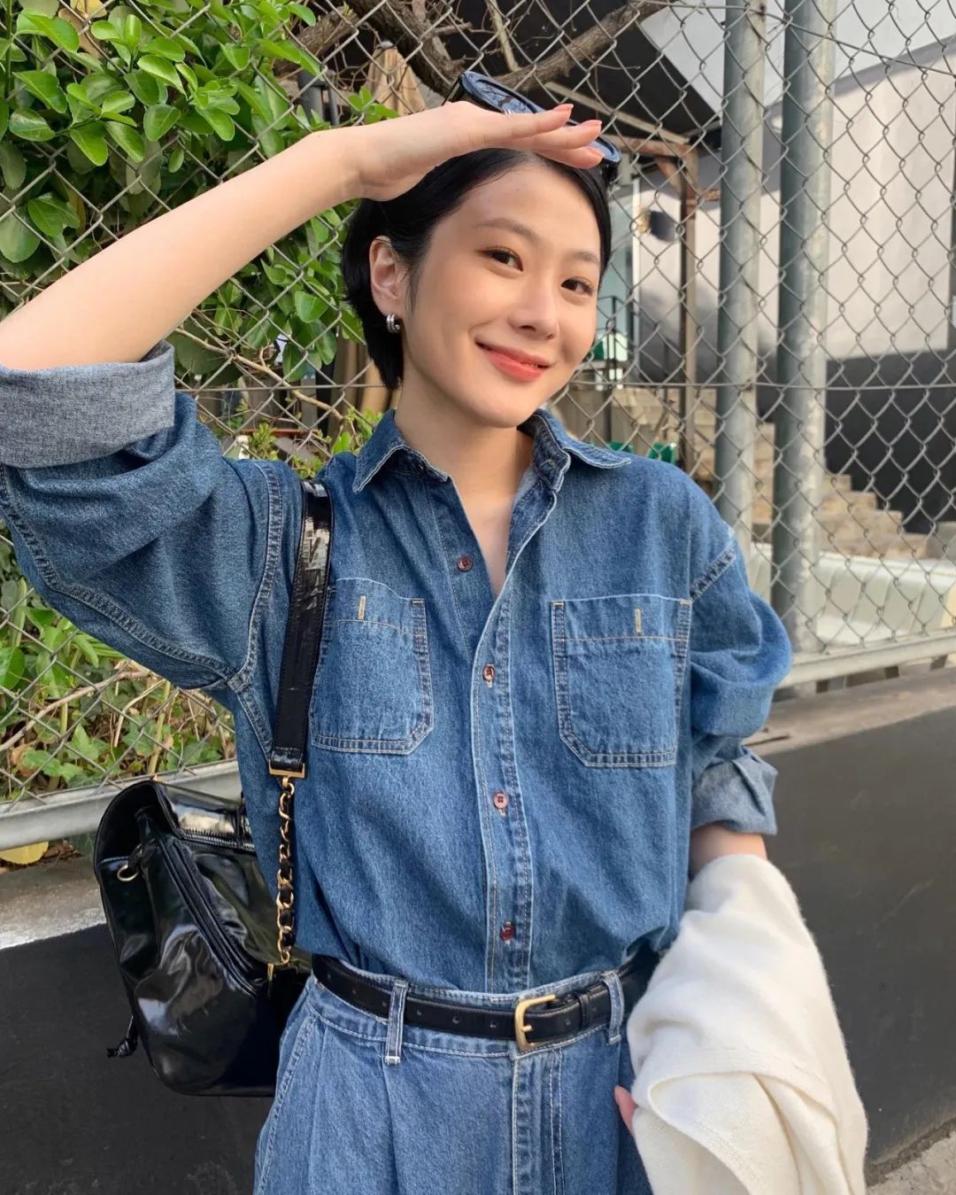 短发夏季气质穿搭高级感,夏季时尚个性精神短发