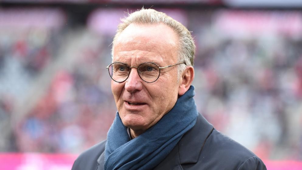 穆勒拜仁最新纪录,德甲传奇奖莱万穆勒