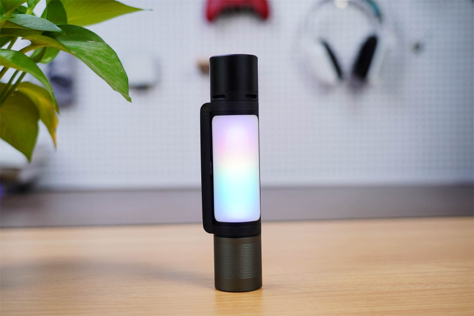 纳拓十二合一雷鸣音乐手电测评,神奇户外灯多功能高端露营灯