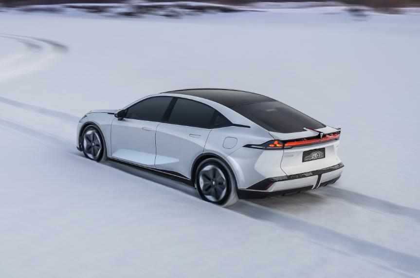 极氪001和比亚迪汉尾箱空间,极氪001比亚迪汉