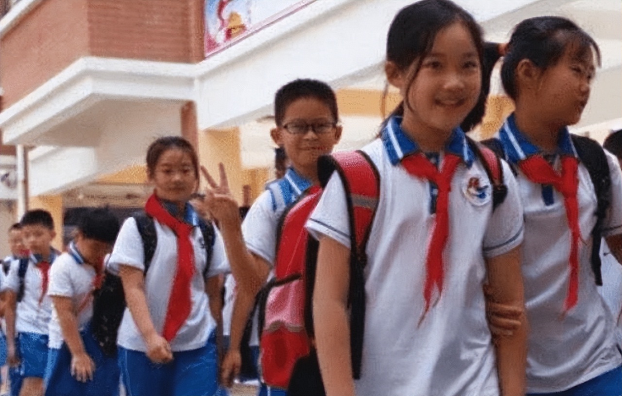 95后浙江女孩拒绝保送清华,17岁才女拒绝保送清华