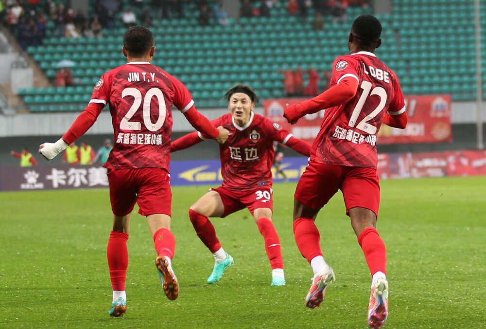 青岛红狮vs延边龙鼎集锦,猛虎苏醒咆哮