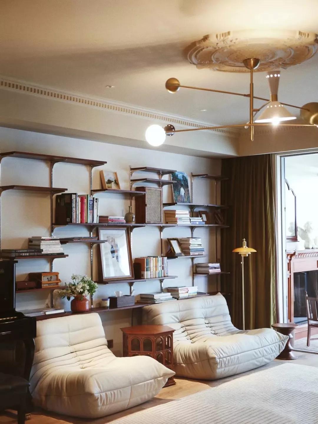 沙发背景墙适合年轻人,适合年轻人的沙发背景墙