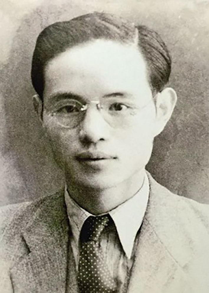 49年，*旗国**设计引争议，张治中提2条意见，最终以五星红旗为*旗国**