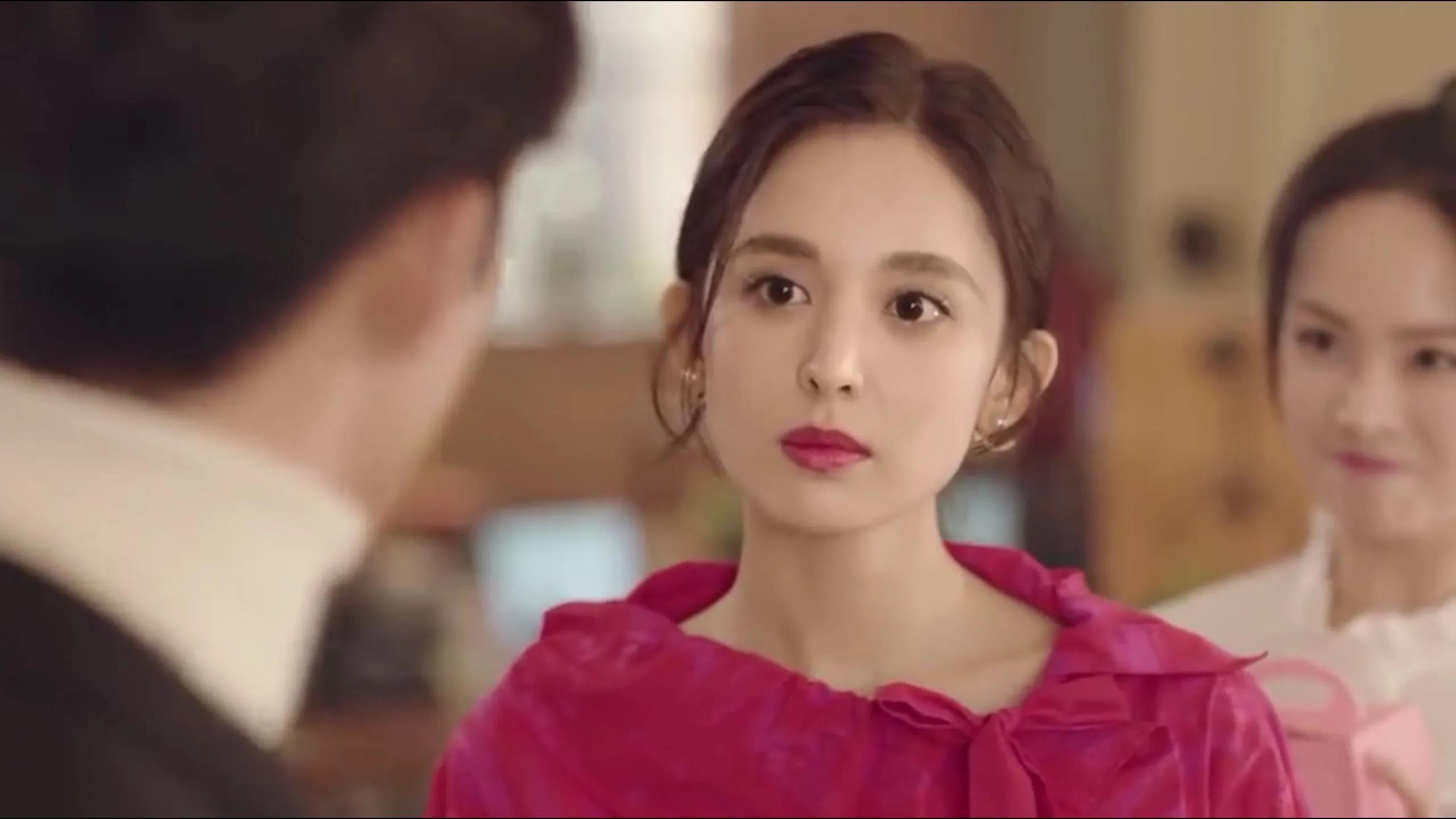 娜扎裤子惹争议,网友吐槽像“*裤内**”本人霸气回应!