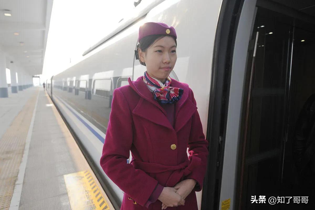 男人为什么都喜欢绿茶女 (男生喜欢绿茶的原因)