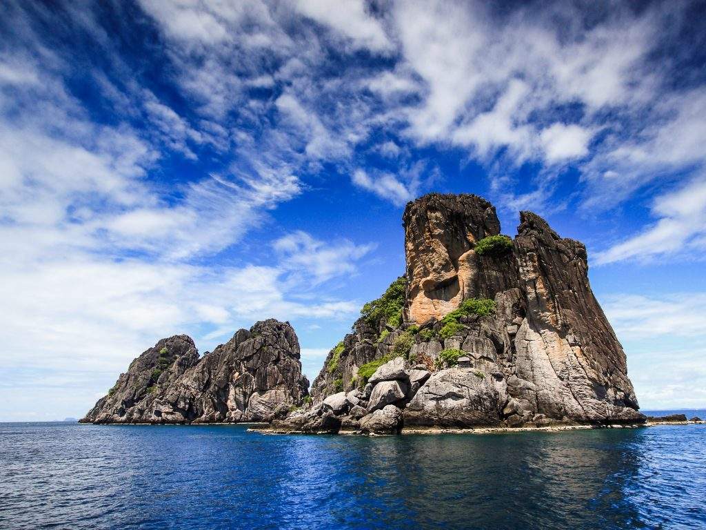 泰国燕窝值钱吗,泰国金丝燕窝多少钱一个