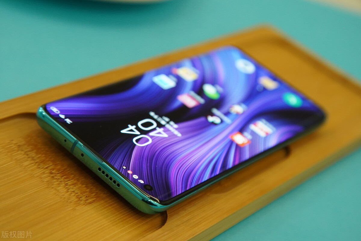 aoc27g2直屏和曲面屏哪个值得买,vivos15pro是直屏还是曲面屏