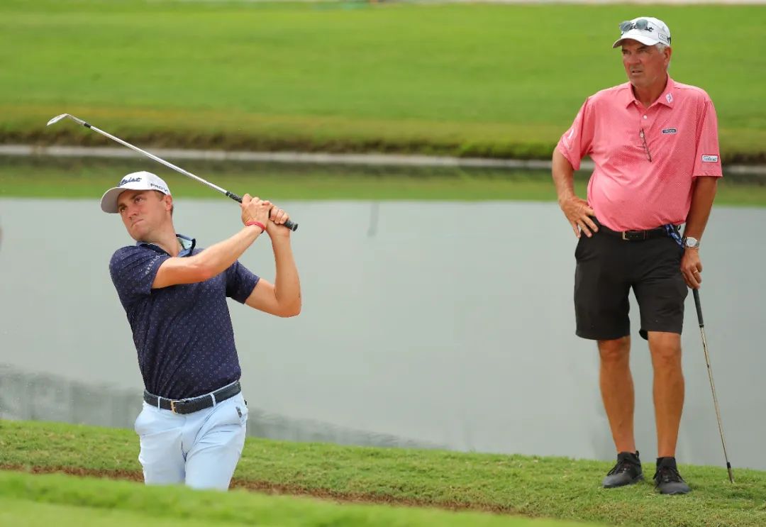 高球合家欢,两只老虎剑指冠军!达利父子争卫冕,斯皮思父子首秀!