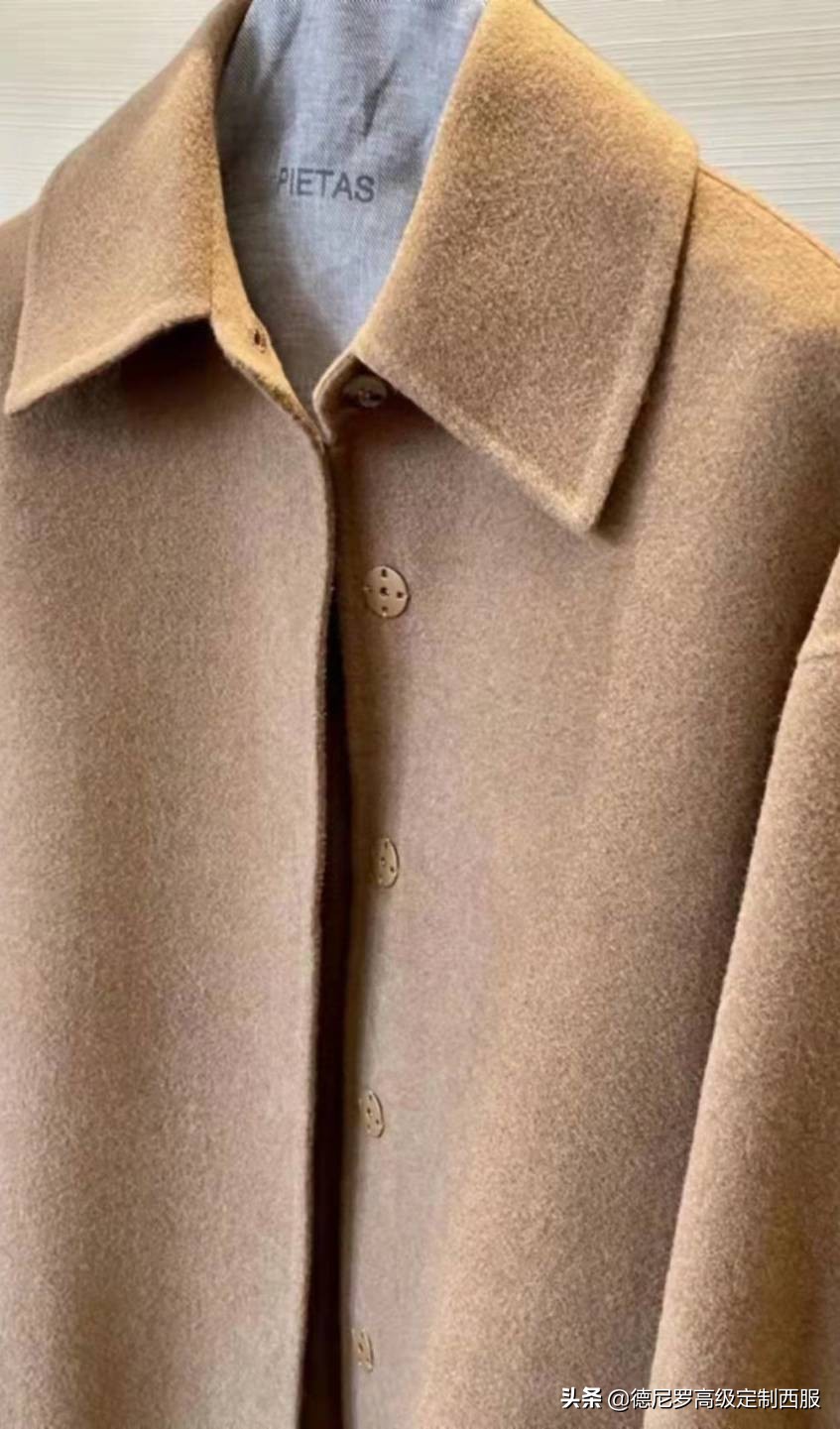 羊毛大衣的面料讲解,如何从面料上看出纯羊毛大衣