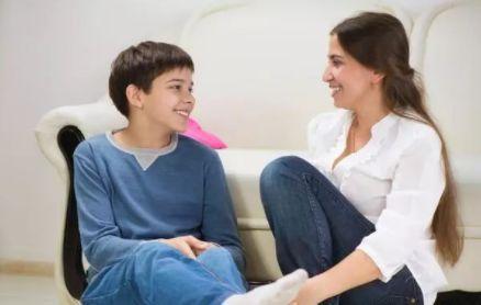 15岁男孩频繁发出怪声怎么治疗,儿子听见父母屋里有异响