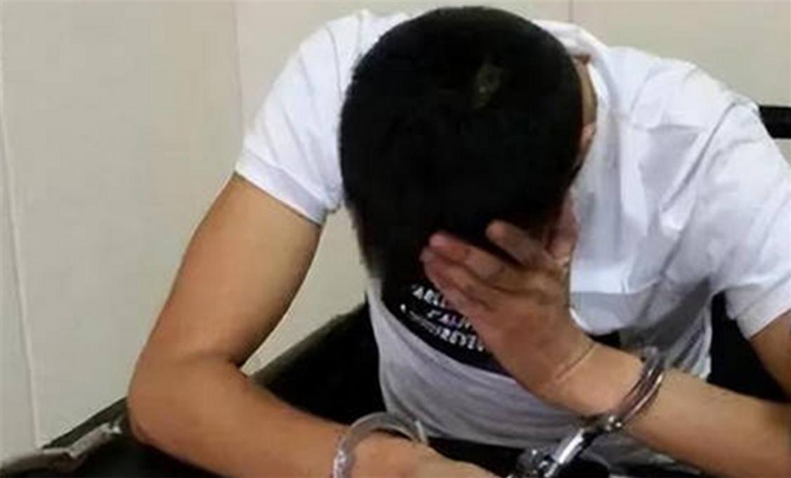 如何发现被偷拍,男人网上发现女朋友被偷拍