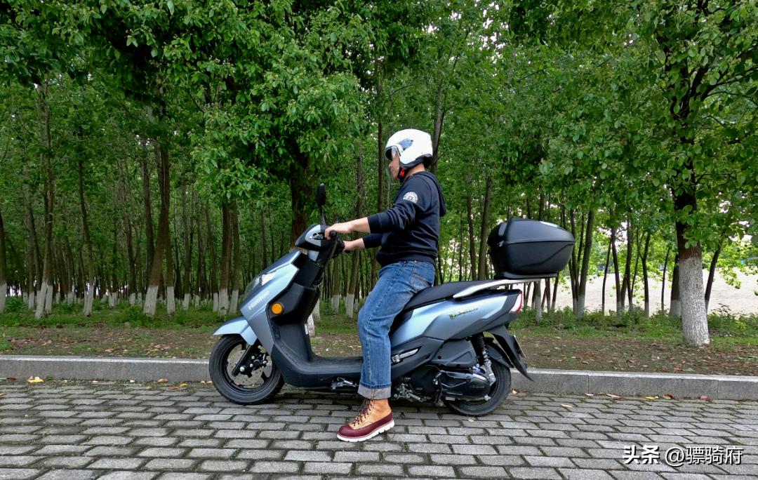 豪爵虎鲨vx125骑行体验,豪爵虎鲨vx125适合女孩子开吗