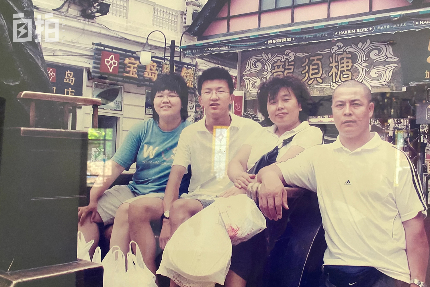 农民买彩票中1000万八个月花光,回到20年前买彩票中1200万