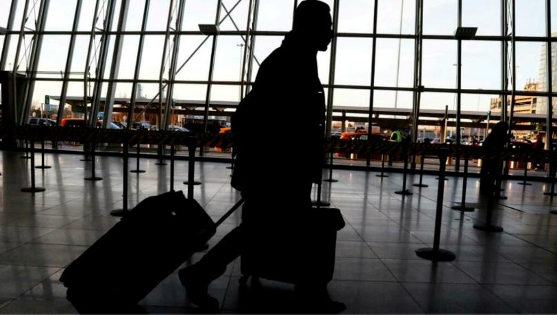 护照被吊销在国外还能用吗,护照被边检注销签证还有用吗