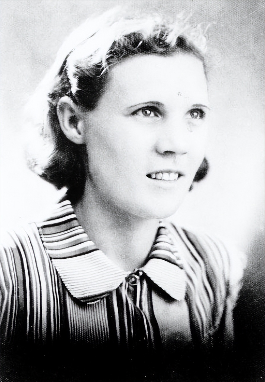 蒋经国的4个子女现状,蒋经国及后代近况