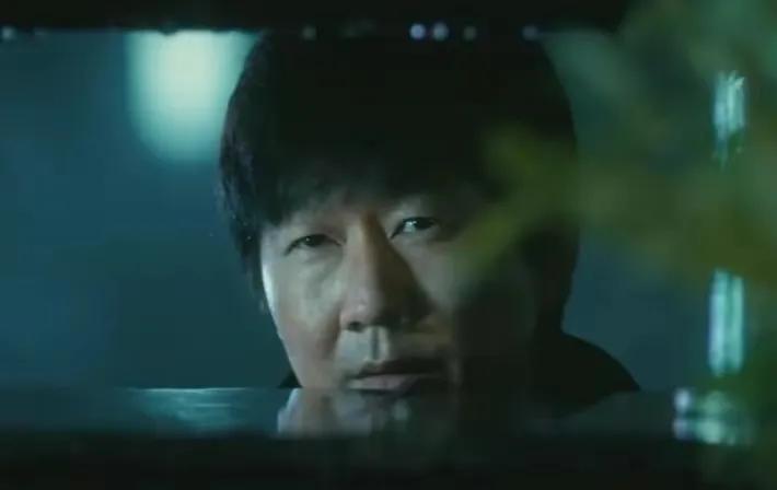 《他是谁》：看懂蒋广善死前的一笑，才知他杀人成瘾的真相！可怕