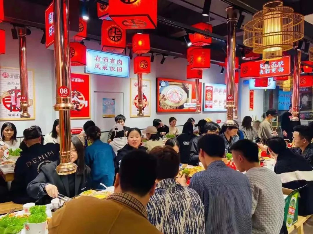 国潮和伪国潮,伪国潮的例子