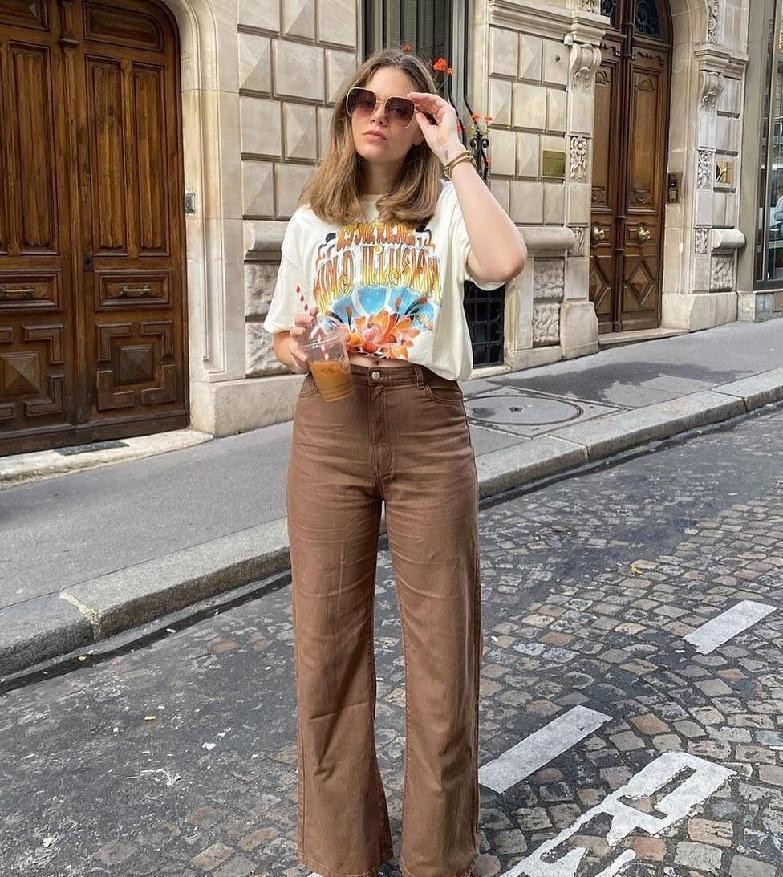 卡通t恤宽松简单,卡通图案很火的t恤