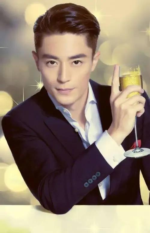 霍建华开奔驰的图片,霍建华跑车