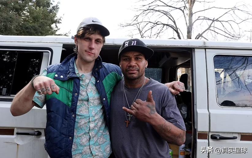 美国波特兰沦为无法无天的地狱！满街“行尸”，零元购搞垮沃尔玛