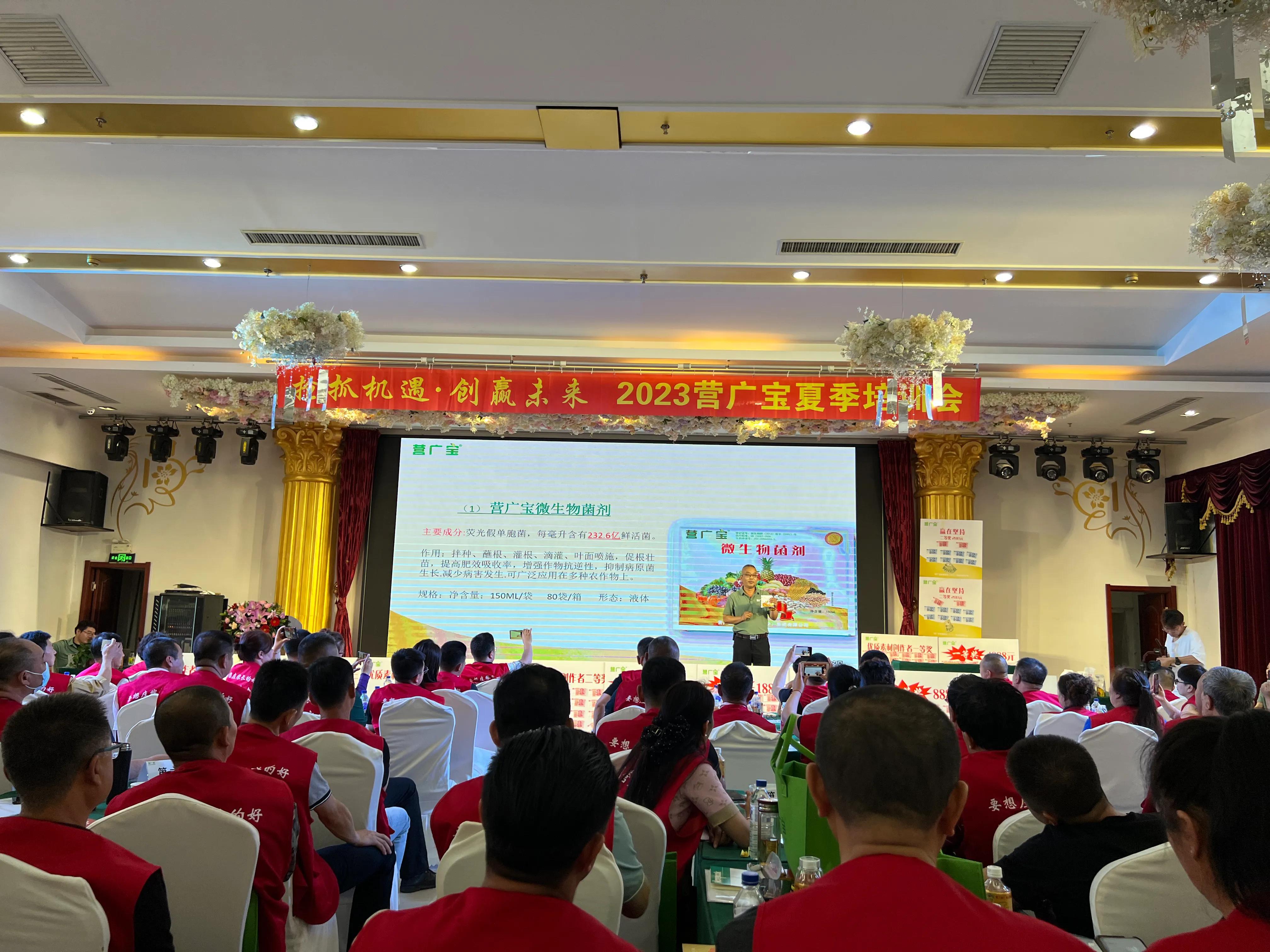 农民进城发展农业年轻人不会种地,农民进城农业成就