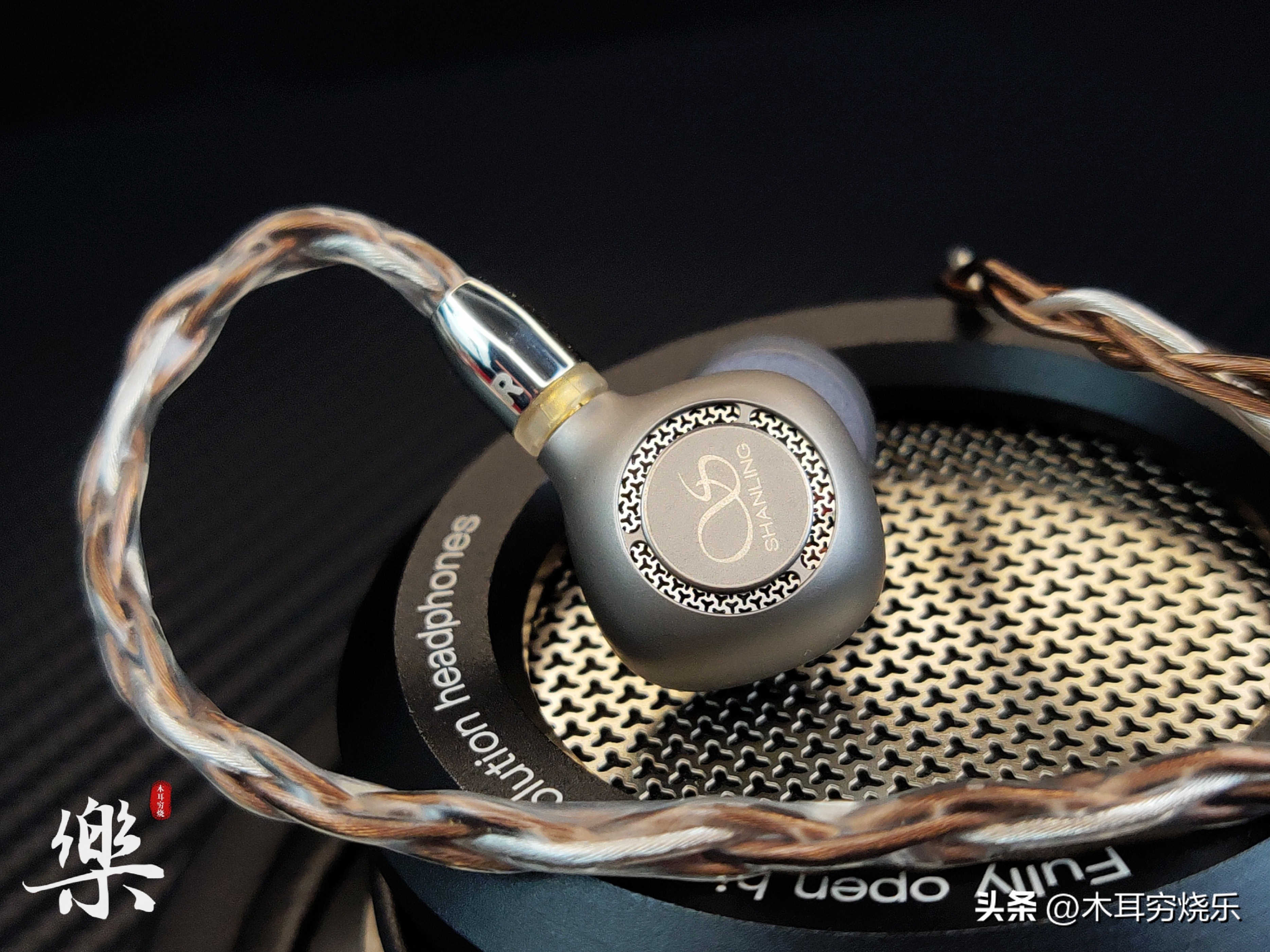 山灵mg800旗舰级动圈耳机,恒久远永流传的经典