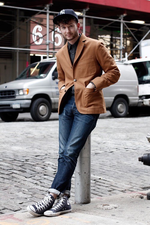 白色牛仔裤搭帆布鞋秋冬穿搭,牛仔裤配帆布鞋男夏季