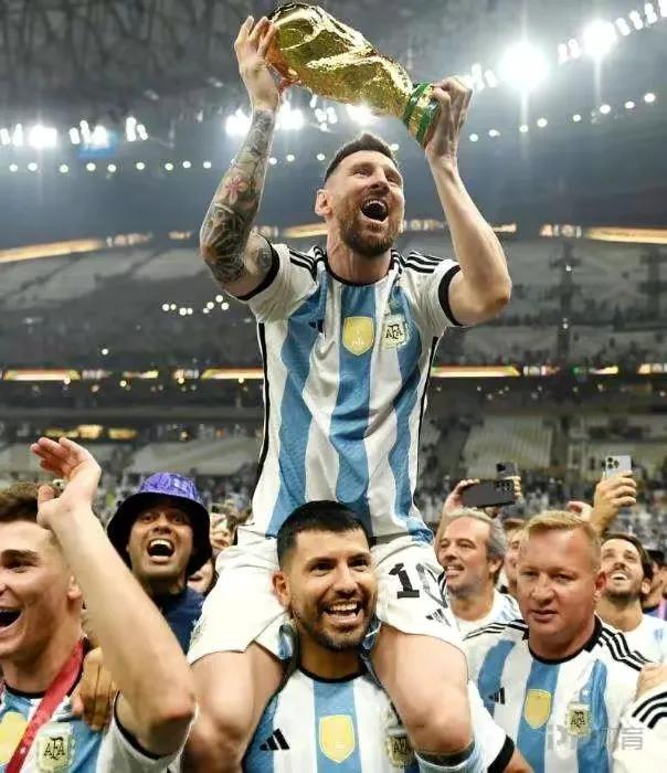 梅西你是我心中最亮的那颗星,梅西陪我们走过的岁月