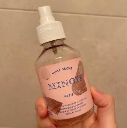 婴儿触摸按摩油,适合新生儿用的抚触油