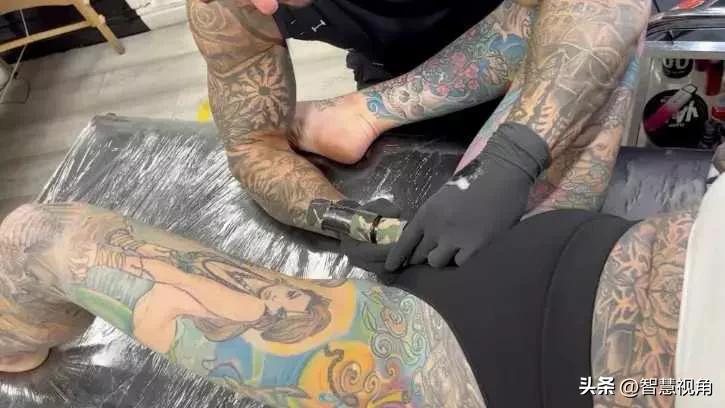 女的喜欢纹身,女的喜欢纹身是什么心理