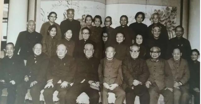 中原突围的部队后来归为哪里,中原突围最悲壮的一次