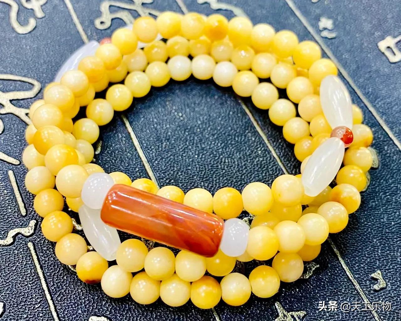 什么样的红皮白肉籽料只卖1000块,红皮籽料和黄沁皮籽料的区别