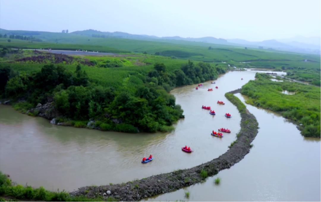 相见恨晚这首歌完整版,原汁原味古色古香的一座小城