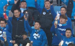 大连人主场高呼谢晖,谢晖大连人5:1赢大连