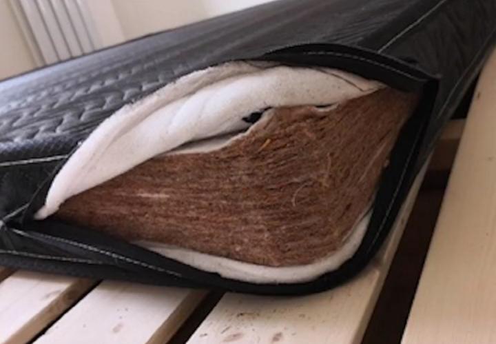 儿童床垫怎么选无甲醛的,儿童致癌床垫